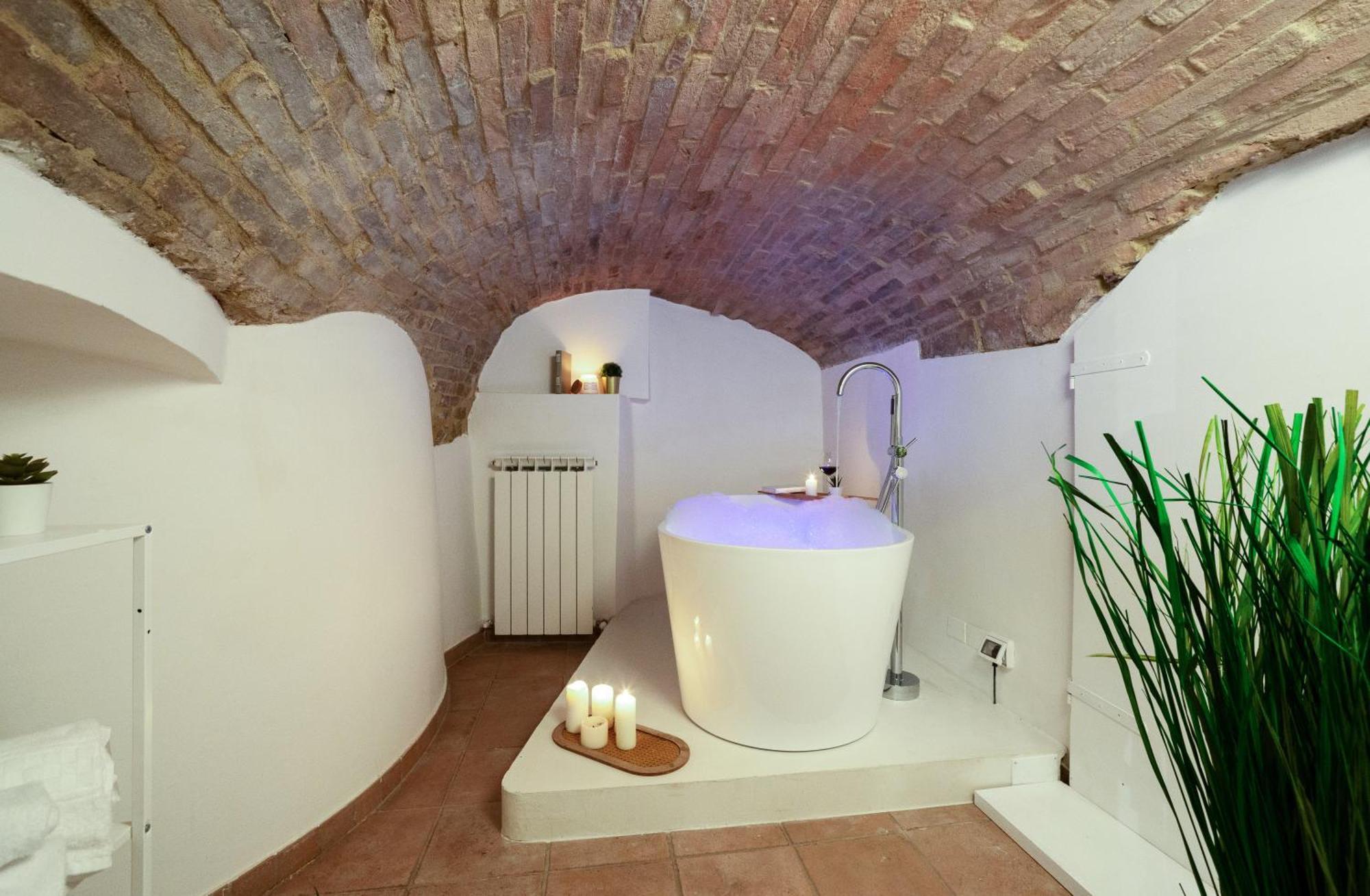 פרוג'ה Medieval Flat With Whirlpool Bath מראה חיצוני תמונה